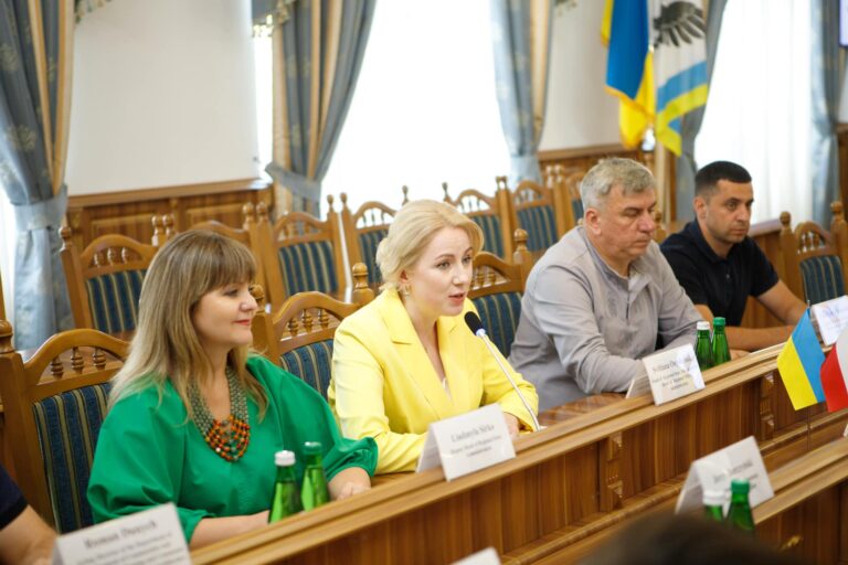 Реабілітація військових, протезування та відновлення ментального здоровʼя: відбулася зустріч польської делегації та Івано-Франківської ОВА