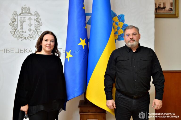 Відбулася зустріч начальника Чернівецької ОВА з пані Генеральним консулом Румунії