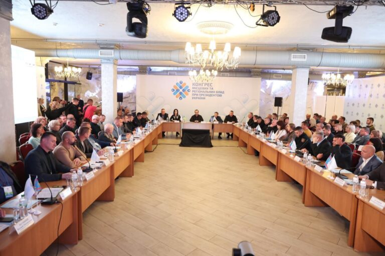 Питання тарифів та запасів газу та електроенергії обговорили під час обласного засідання членів Конгресу на Вінниччині