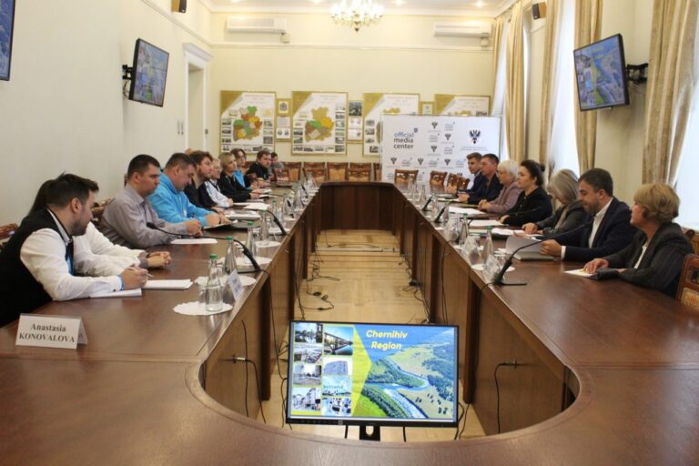 Відновлення закладів освіти та підтримка молоді: результати перспективи співпраці з ЮНІСЕФ на Чернігівщині