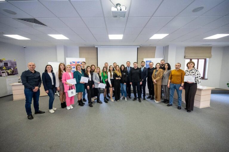Працівники Львівської ОВА пройшли навчання з проєктної діяльності 