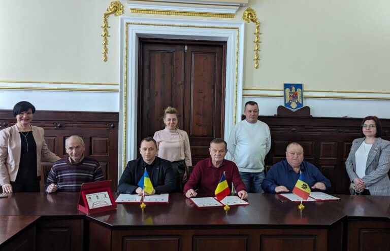 На Буковині Хотин підписав партнерську угоду з містами Румунії та Молдови