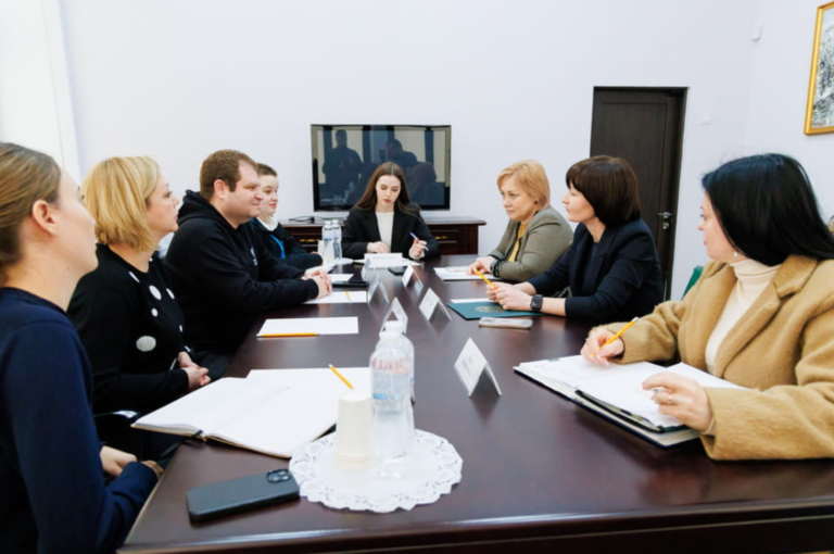 На Харківщині відбулася зустріч з представниками ВООЗ щодо проєктів у сфері психічного здоровʼя