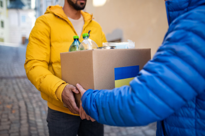Переселенці із Гуляйполя Запорізької області отримали гуманітарну допомогу від міжнародних партнерів