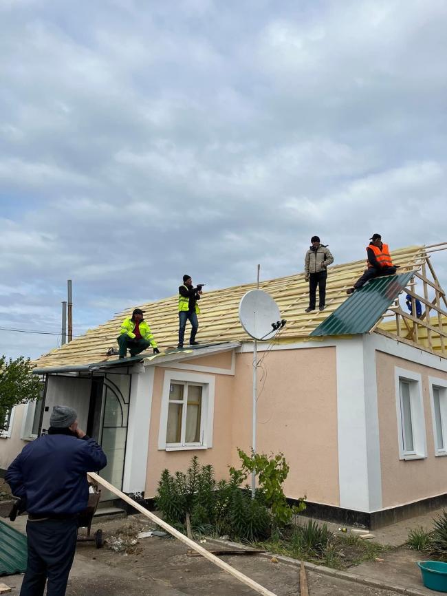 Волонтери з Полісся відновлюють будинки на Херсонщині