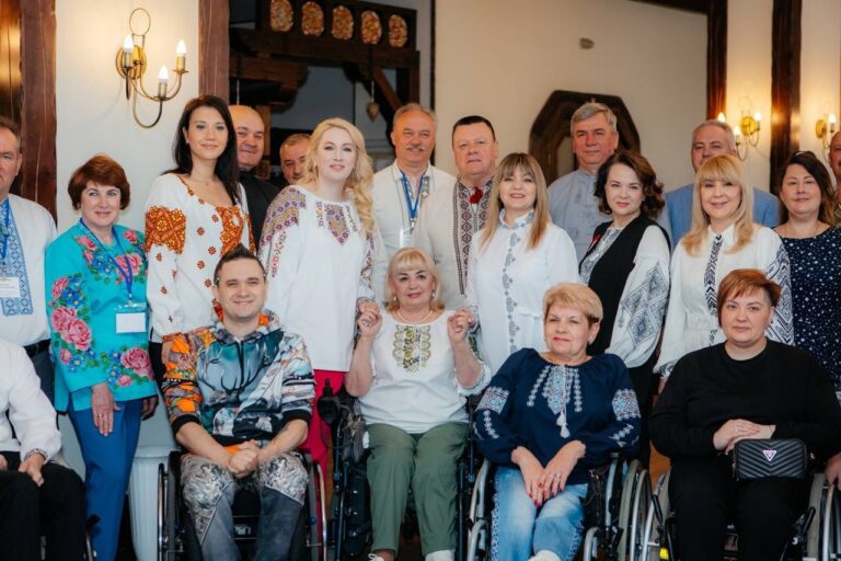 На Прикарпатті проходить форум «Світ без обмежень»