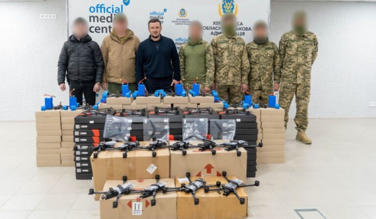 Громади Херсонщини придбали майже двісті ударних безпілотників для військових