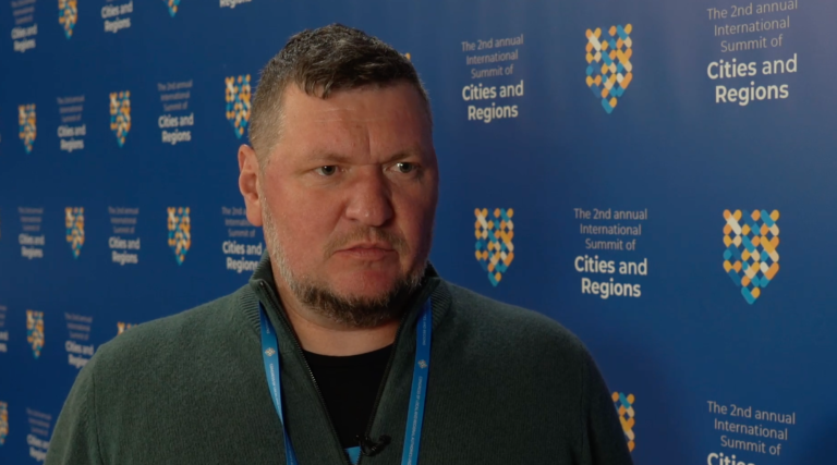 Відбудова, відновлення житла та співпраця з партнерами: Володимир Рибалкін розповів про завдання у Святогірській громаді