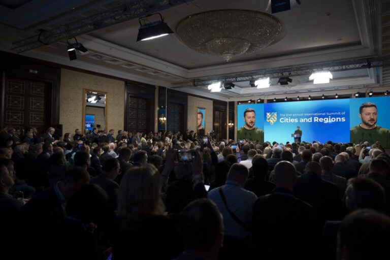 Маємо нарощувати співпрацю між усіма нами у Європі, щоб ставати сильнішими — Володимир Зеленський