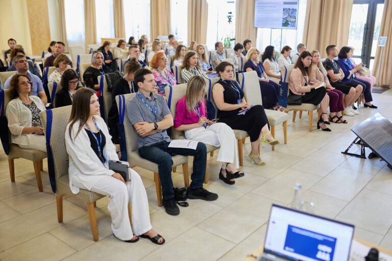 Представників громад Рівненщини навчали просторовому плануванню