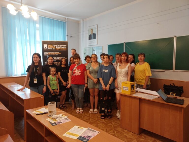 Переселенців зі Смирновської громади Пологівського району навчили правильно розподіляти свій час