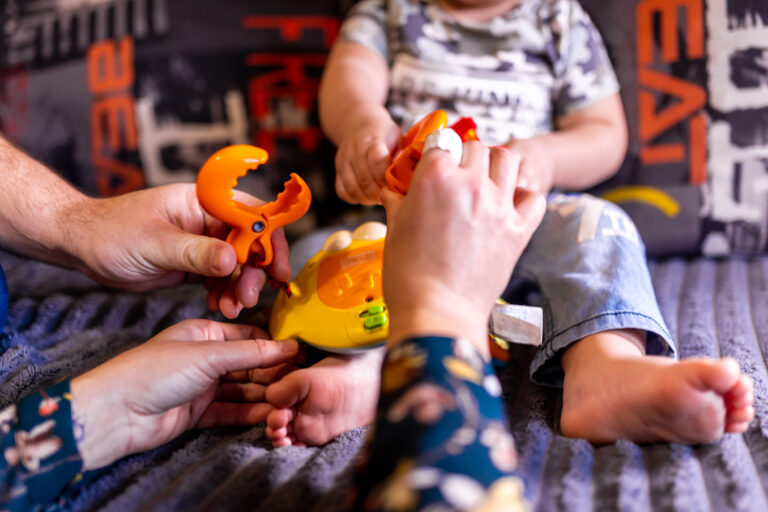 З початку року 32 родини області скористалися програмою «Муніципальна няня»