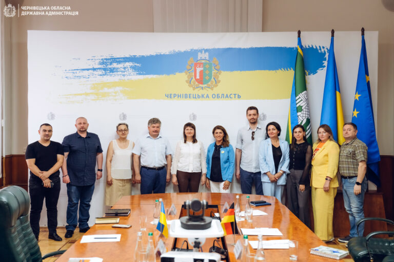 У Чернівецькій ОВА відбулася зустріч з керівником німецької благодійної організації