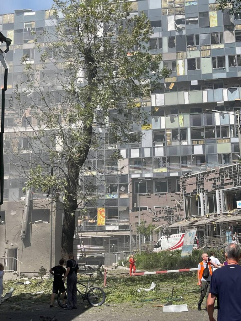Україна оговтується від масованої атаки рф: 31 людина загинула