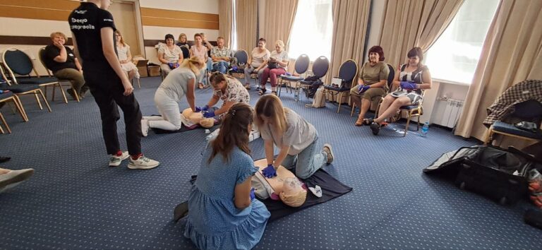 Працівники Розівської громади Запорізької області відточують навички першої допомоги