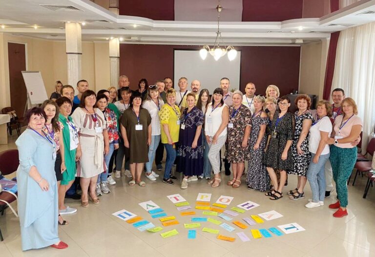 Прямий діалог і підтримка: на Черкащині пройшла зустріч патронатних вихователів