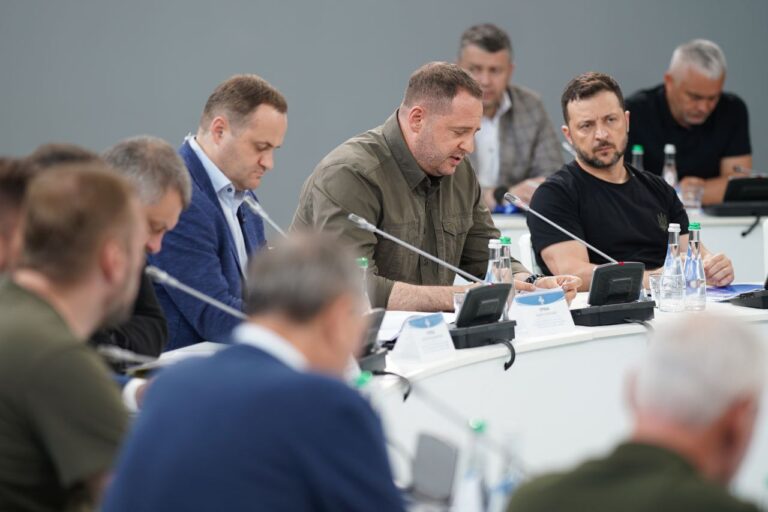 Понад 1600 учасників зібрались на розширене засідання Конгресу у Кропивницькому: про що говорили 
