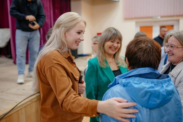 Переселенці, які мешкають в Івано-Франківській громаді, отримали допомогу від благодійного фонду Global Empowerment Mission (GEM)