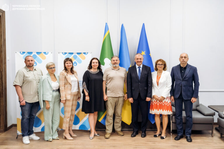 Надзвичайний і Повноважний Посол Румунії в Україні відвідав Чернівецьку область