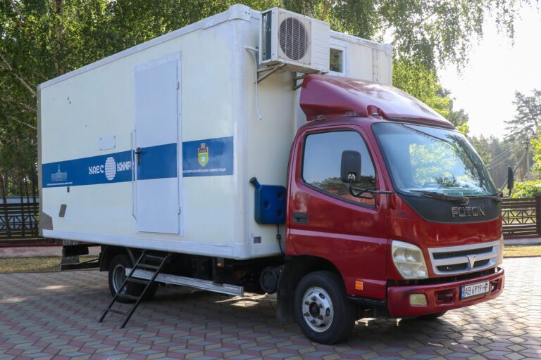 На Хмельниччині обладнали чергову мобільну стоматологію для військових