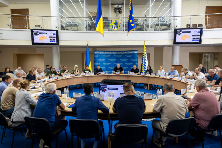Майже пів сотні бізнесів долучилися до зустрічі з представниками ОВА на Дніпропетровщині