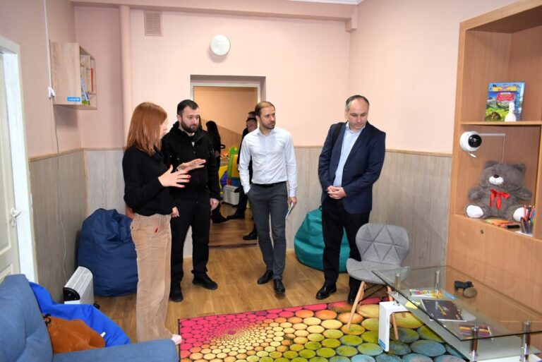На Полтавщині обговорили питання реалізації міжвідомчого пілотного проєкту «Впровадження моделі Барнахус для захисту дітей-постраждалих від насильства»