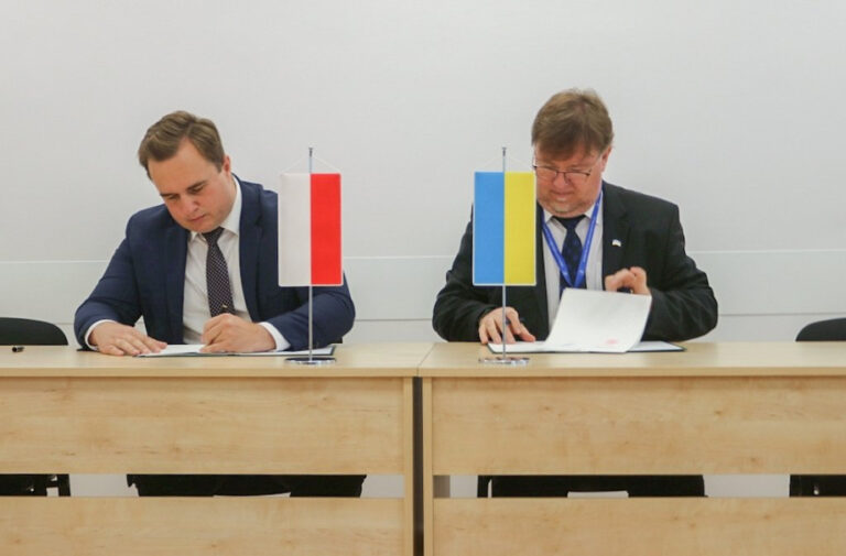 Вараш та Остроленка: нове партнерство для розвитку