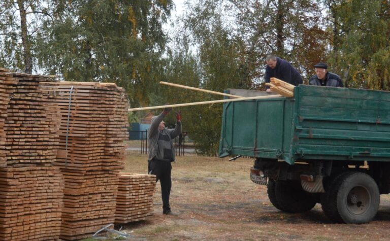 У прикордонній Золочівській громаді продовжуються заходи по підготовці до зими