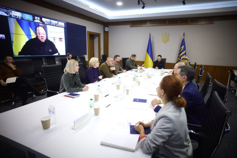 Розширене засідання Президії Конгресу: Президент представив План перемоги України