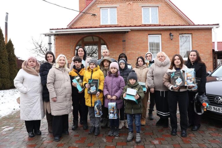 На Вінниччині для релокованого дитячого будинку сімейного типу придбали новий дім