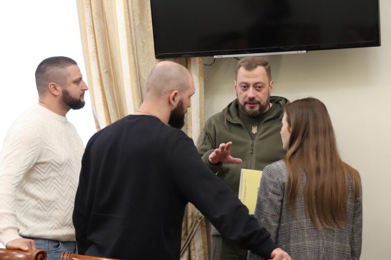 «Пліч-о-пліч: згуртовані громади»: як партнери планують допомагати Чернігівщині