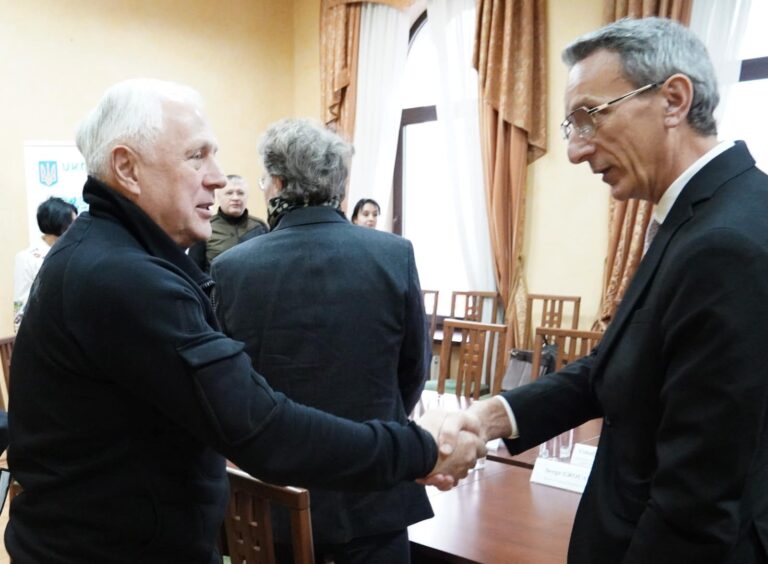 Міста-побратими: Суми та Орлеан уклали угоду про партнерство
