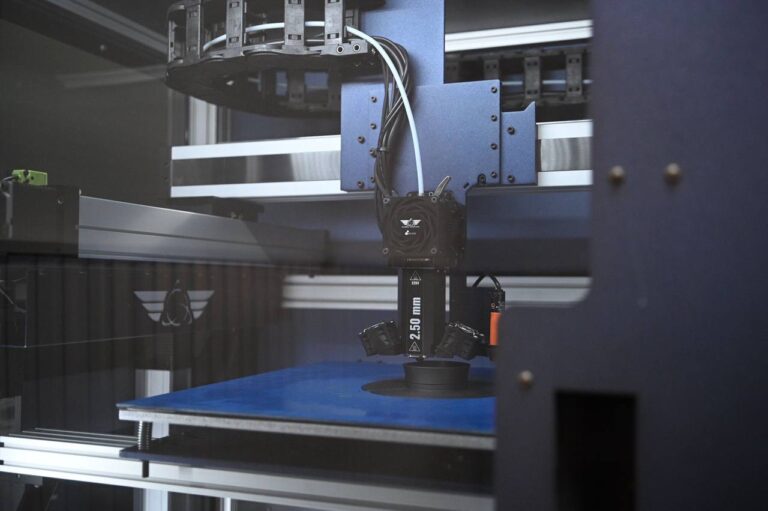 Закарпаття отримало від партнерів зі США 3D-принтер для друку протезів