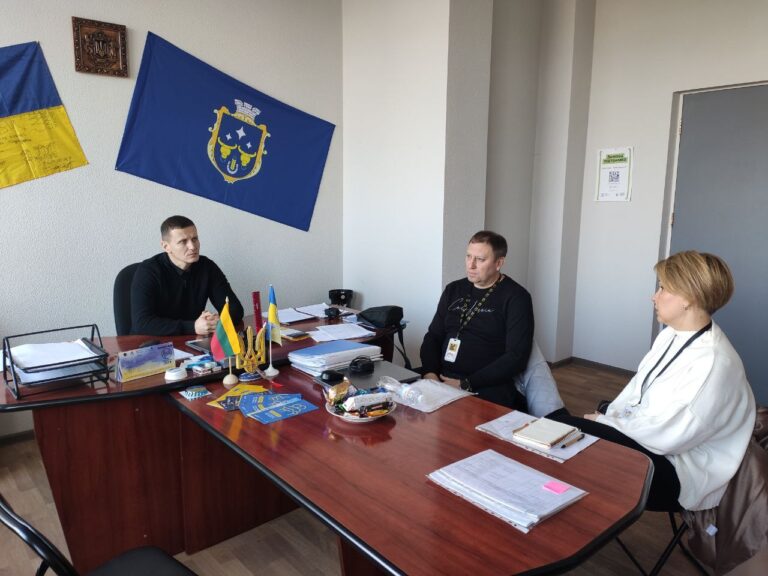 Веселівська громада Запорізької області налагоджує контакти з міжнародними організаціями