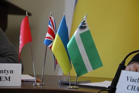Депутат парламенту Великої Британії відвідав Чернігів, а представники графства Кент розказали, як підтримуватимуть область у 2025 році