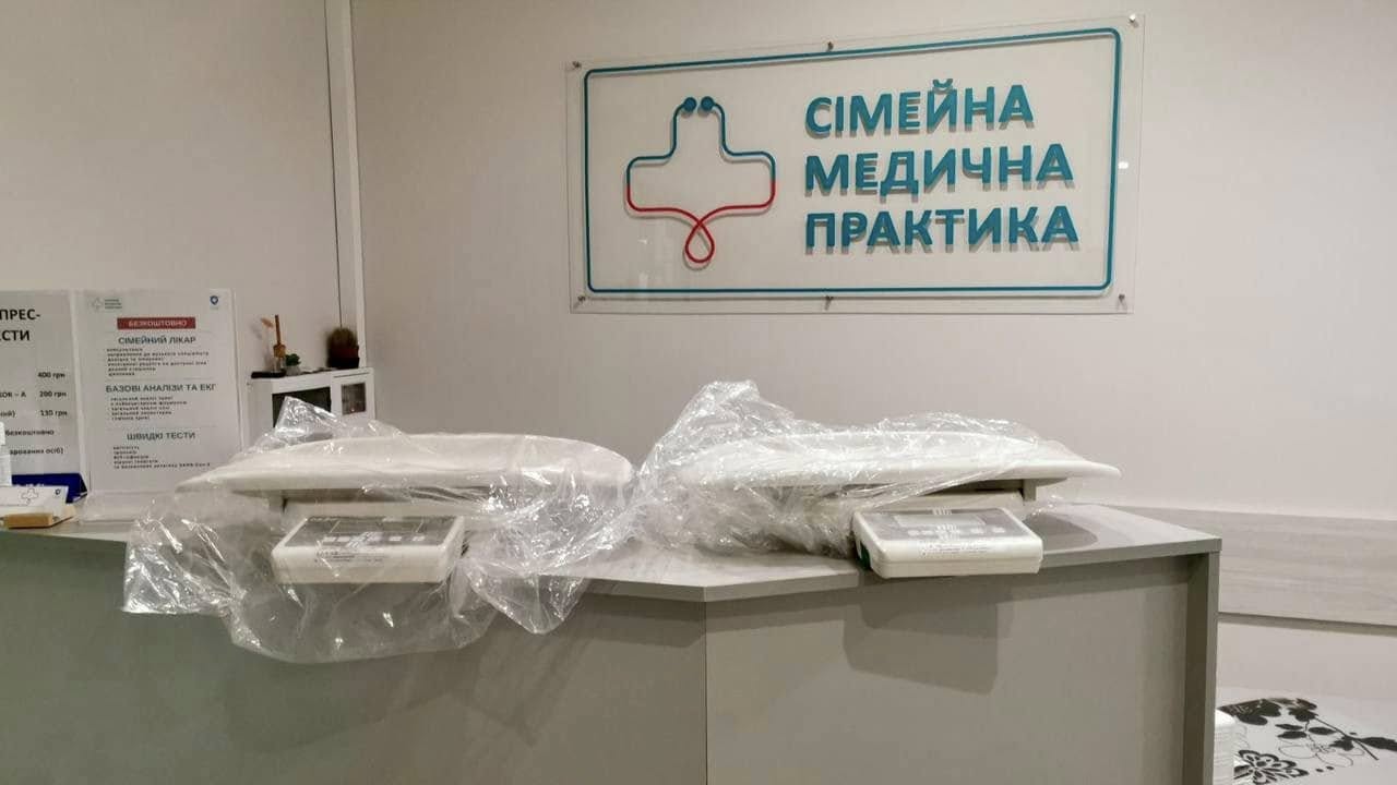 Гуманітарний вантаж французьких партнерів отримали медики Вінничини