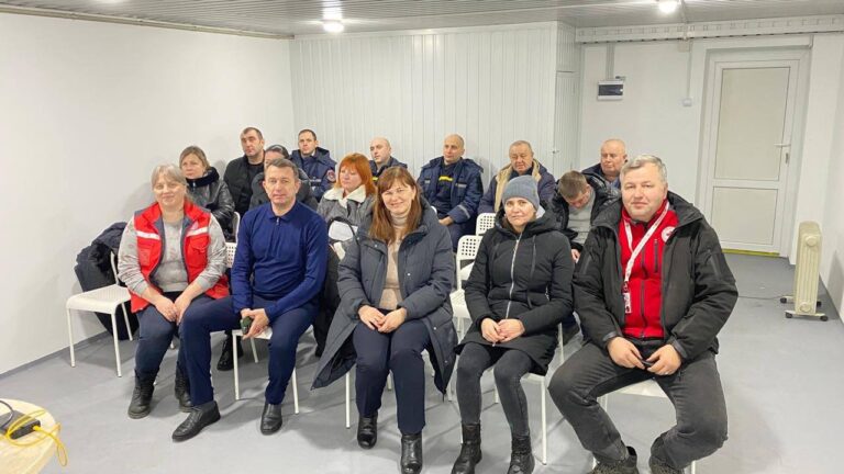 Тренінги з мінної безпеки та домедичної допомоги провели для мешканців Добропільської та Черкаської громад