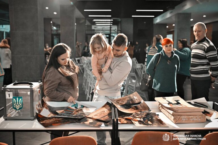 Календар «За межею безбар’єрності» презентували у Чернівцях