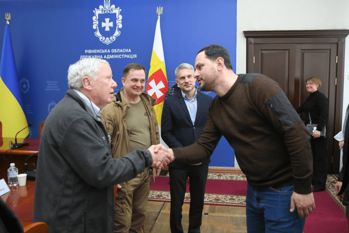 Відомий лікар-ветеран із США розповів на Рівненщині про непохитну підтримку українського народу