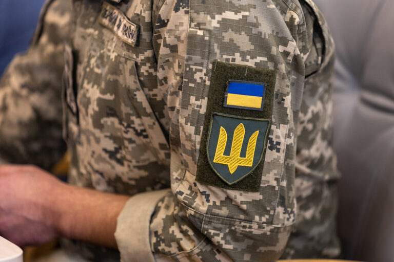 «Політика героїв»: на Дніпропетровщині 284 оборонці та їхні родини вже придбали власне житло