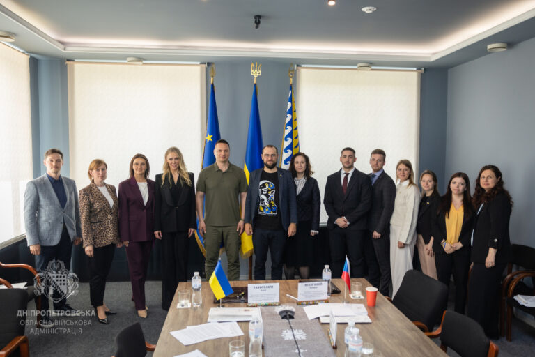 На Дніпропетровщині спільно з чеськими партнерами провели засідання Постійної робочої групи з питань відновлення області