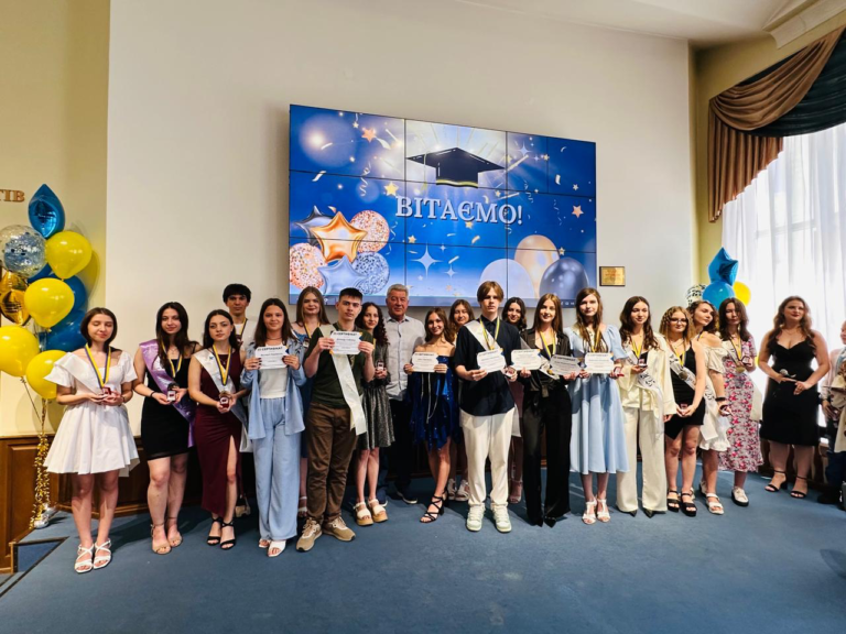 Свято для випускників Бахмутської громади