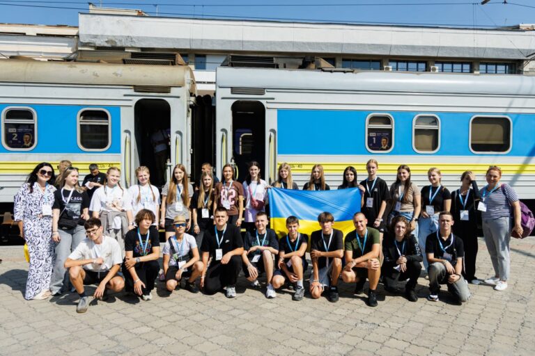 На відпочинок до Великої Британії вирушили 24 дитини з Харківської області