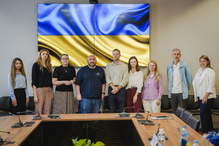 У Полтавській ОВА провели зустріч з делегацією шведської програми Polaris