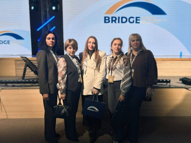 Представники громад Запорізької області долучилися до форуму BRIDGE 2025 у Києві