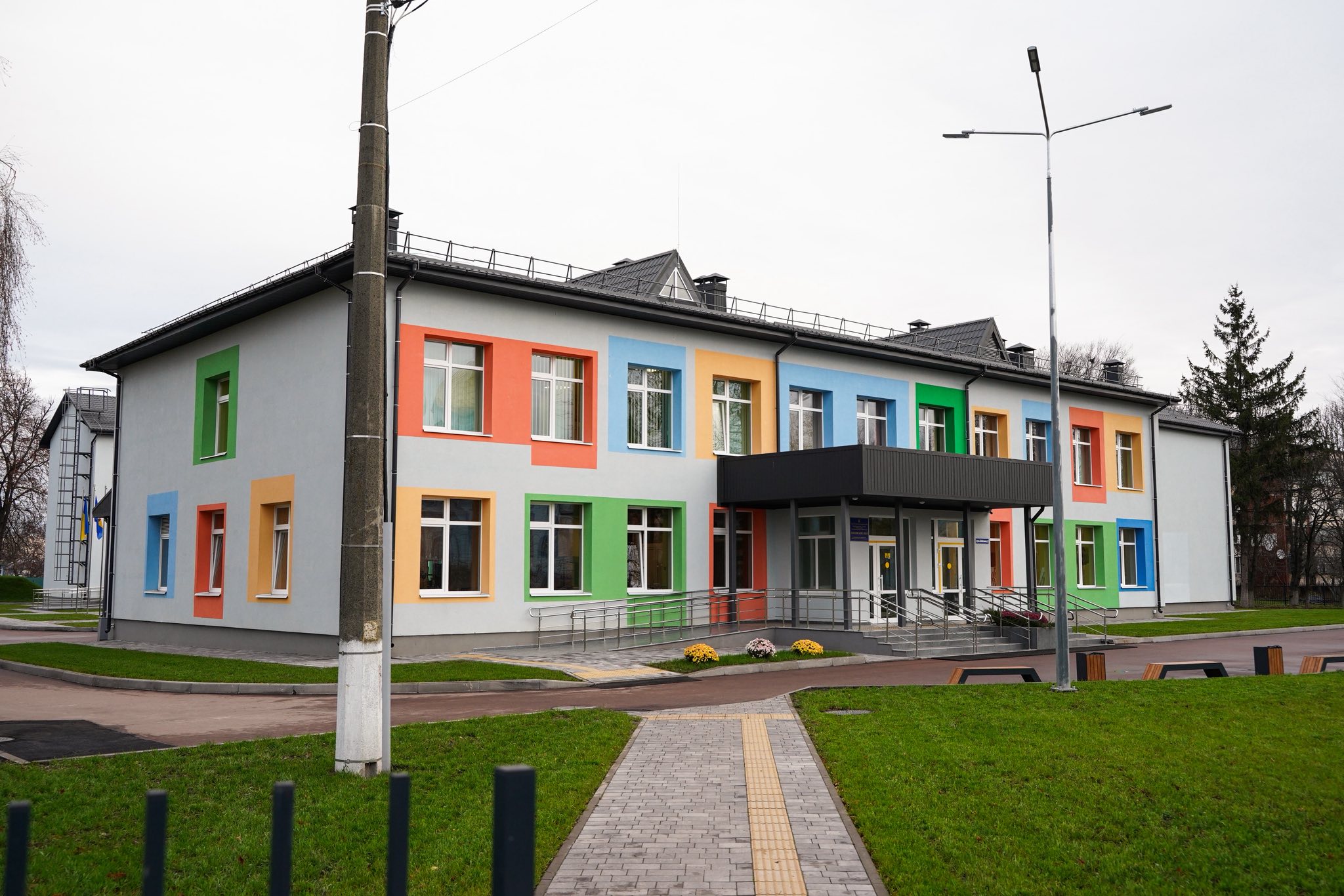 На Київщині запрацював відновлений Плосківський ліцей