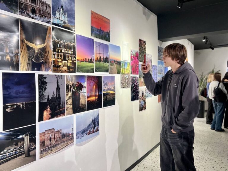 «Очима юності»: бердянські підлітки показали Запоріжжю своє бачення України  