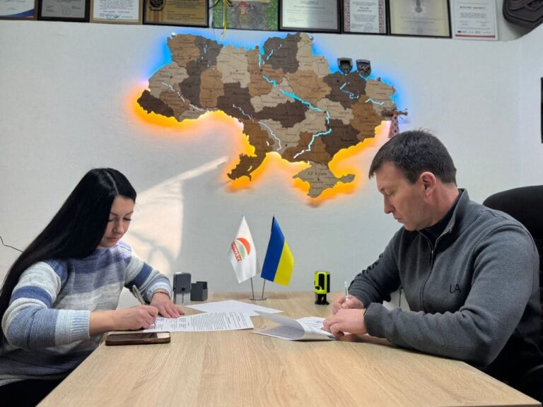 Партнерство заради людей: Чернігівська громада Запорізької області підписала меморандум з благодійною організацією
