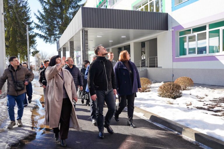 Відновлений Бузівський академічний ліцей знову став важливим центром життя громади