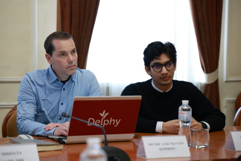 На Хмельниччині обговорили реалізацію міжнародного проєкту Smart Harvest у сфері сучасного тепличного господарства